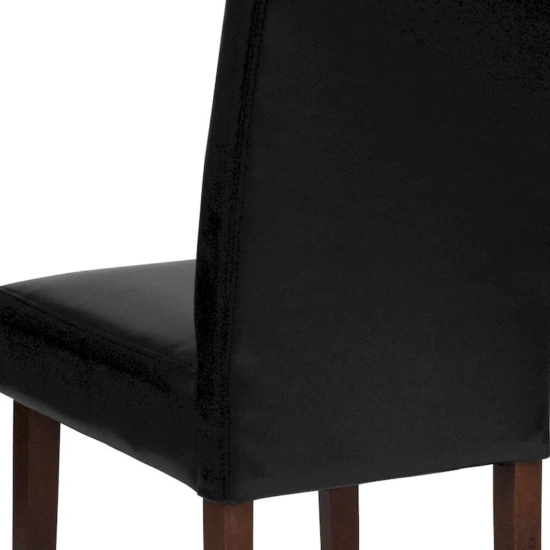 Chaise Parsons capitonnée avec panneau latéral détaillé