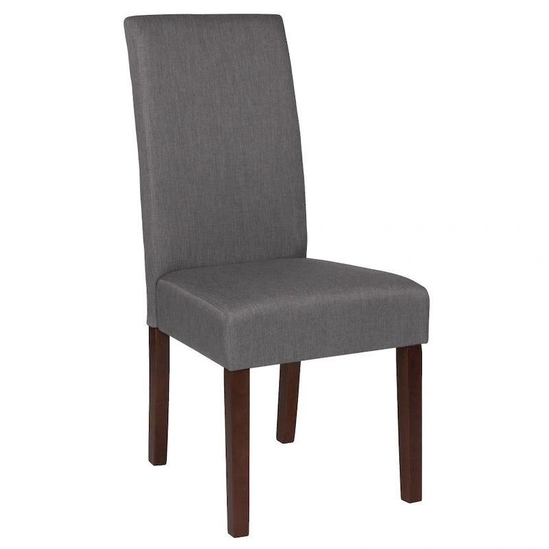 Chaise Parsons capitonnée avec panneau latéral détaillé